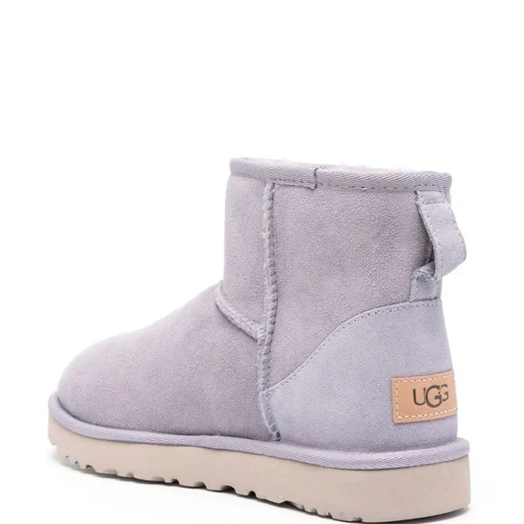 NWT Ugg Classic Mini II Ankle Boots - Picture 3 of 8